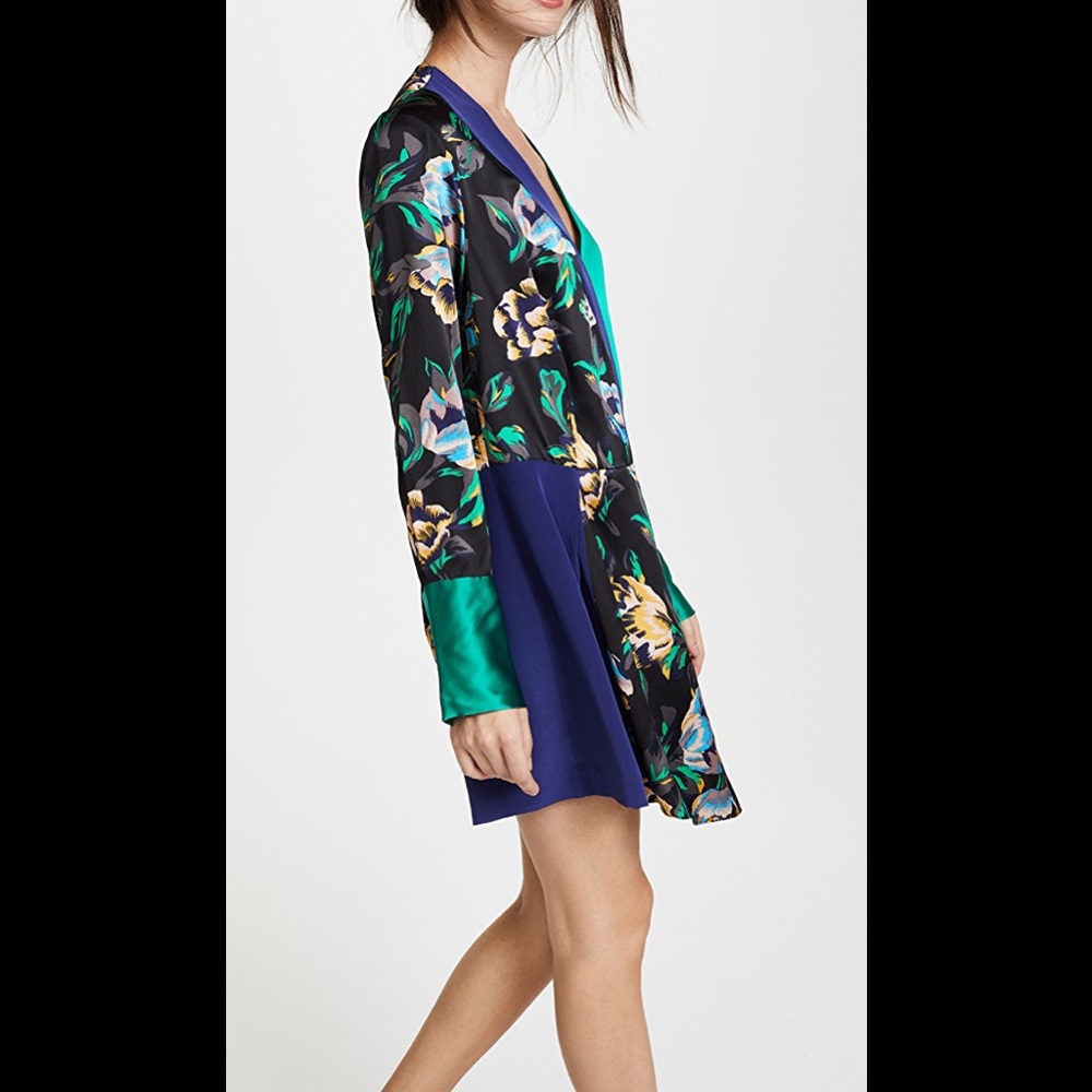 Diane Von Furstenberg Long Sleeve Crossover Dress - Picture 7 of 16